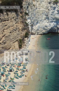 PUGLIA  , (FOGGIA) : GARGANO - SPIAGGIA   - © 2002 Graziano Arici/Rosebud2 / GEO / MARE