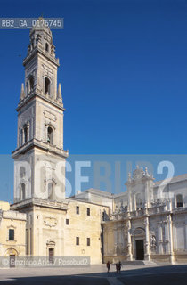 PUGLIA  ,  LECCE  :  PIAZZA DEL DUOMO  - © 2002 Graziano Arici/Rosebud2 / GEO / ARCHITETTURA / BAROCCO