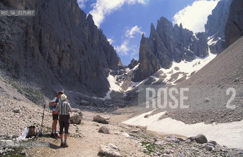 TRENTINO , (TRENTO) : FORCELLA DEL SASSOLUNGO  - © 2002 Graziano Arici/Rosebud2 / GEO / MONTAGNA