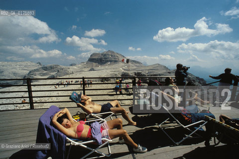 TRENTINO , (TRENTO) : GRUPPO DEL SELLA E SASS PORDOI - © 2002 Graziano Arici/Rosebud2 / GEO / MONTAGNA