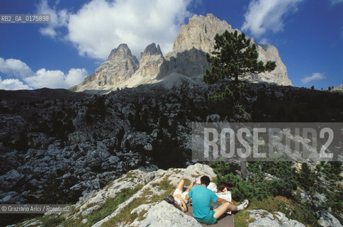TRENTINO , (TRENTO) : MASSICCIO DEL SASSOLUNGO  - © 2002 Graziano Arici/Rosebud2 / GEO / MONTAGNA