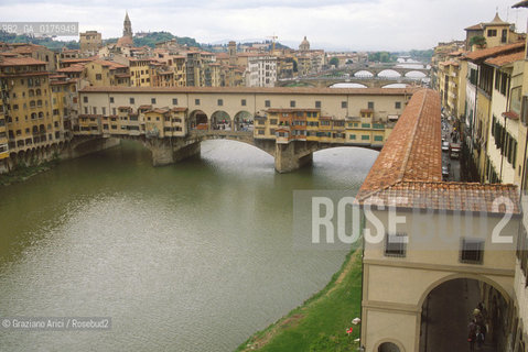 TOSCANA , FIRENZE : PONTE VECCHIO  - © 2002 Graziano Arici/Rosebud2 / GEO / FIUME ARNO
