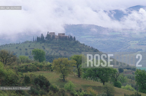 TOSCANA , CAMPAGNA TOSCANA - © 2002 Graziano Arici/Rosebud2 / GEO /