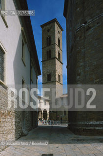 TOSCANA , (PISA) : VOLTERRA - STRADA DEL CENTRO   - © 2002 Graziano Arici/Rosebud2 / GEO