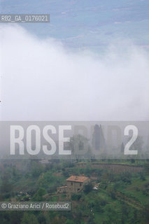 TOSCANA , CAMPAGNA TOSCANA - © 2002 Graziano Arici/Rosebud2 / GEO /