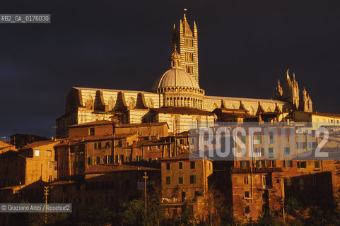TOSCANA , SIENA : PANORAMA   - © 2002 Graziano Arici/Rosebud2 / GEO