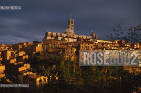 TOSCANA , SIENA : PANORAMA   - © 2002 Graziano Arici/Rosebud2 / GEO