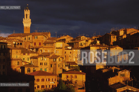TOSCANA , SIENA : PANORAMA   - © 2002 Graziano Arici/Rosebud2 / GEO