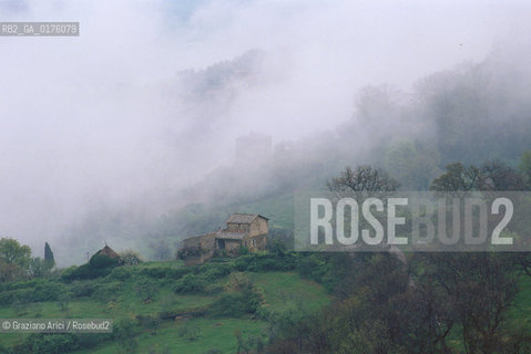 TOSCANA , CAMPAGNA TOSCANA - © 2002 Graziano Arici/Rosebud2 / GEO /