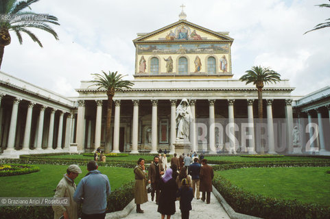 LAZIO, ROMA : S.PAOLO FUORI LE MURA - © 1995 Graziano Arici/Rosebud2 / GEO / CHIESA