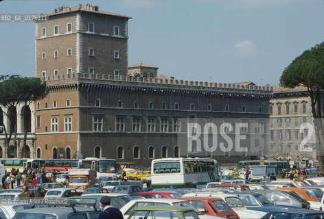 LAZIO, ROMA : PALAZZO E PIAZZA VENEZIA - © 1995 Graziano Arici/Rosebud2 / GEO /