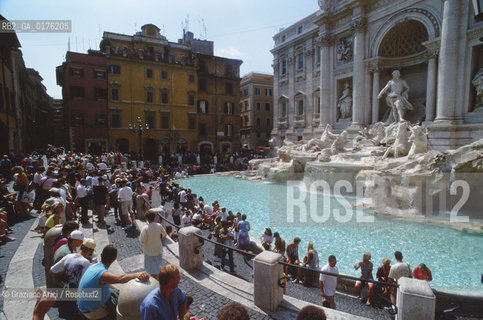 LAZIO, ROMA : FONTANA DI TREVI  - © 1995 Graziano Arici/Rosebud2 / GEO /