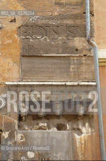 LAZIO, ROMA : PORTICO DI OTTAVIA - GHETTO EBRAICO   - © 1995 Graziano Arici/Rosebud2 / GEO / EBREI