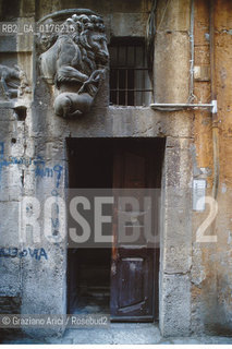 LAZIO, ROMA : PORTICO DI OTTAVIA - GHETTO EBRAICO   - © 1995 Graziano Arici/Rosebud2 / GEO / EBREI