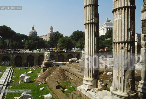 LAZIO, ROMA : MERCATI TRAIANEI E FORO DI AUGUSTO  - © 1995 Graziano Arici/Rosebud2 / GEO / ARCHEO