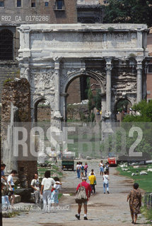 LAZIO, ROMA :  FORO ROMANO - ARCO DI SETTIMIO SEVERO   - © 1995 Graziano Arici/Rosebud2 / GEO / ARCHEO /
