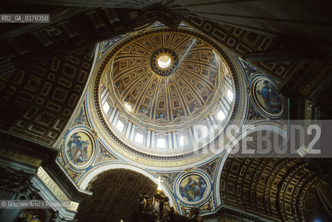 LAZIO, ROMA, VATICANO :  BASILICA DI S.PIETRO - CUPOLA  - © 1995 Graziano Arici/Rosebud2 / GEO / CHIESA