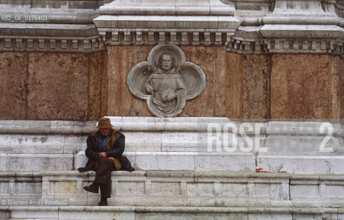 EMILIA-ROMAGNA, BOLOGNA :S.PETRONIO    - © 2002 Graziano Arici/Rosebud2 / GEO / GOTICO