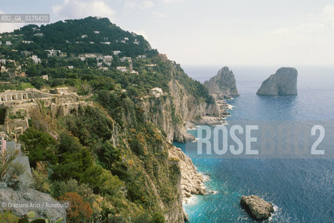 CAMPANIA  (NAPOLI) CAPRI :PANORAMA DAL BELVEDERE CANNONE CON I FARAGLIONI  - © 2002 Graziano Arici/Rosebud2 / GEO