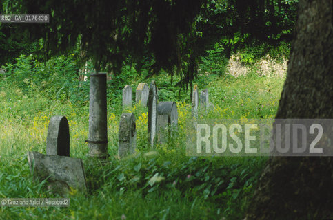 FRIULI-VENEZIA GIULIA  (UDINE) S.DANIELE DEL FRIULI : CIMITERO EBRAICO   - © 2002 Graziano Arici/Rosebud2 / GEO / EBREI