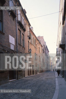 EMILIA-ROMAGNA  FERRARA : UNA STRADA DEL CENTRO   - © 2002 Graziano Arici/Rosebud2 / GEO / EBREI / GHETTO EBRAICO