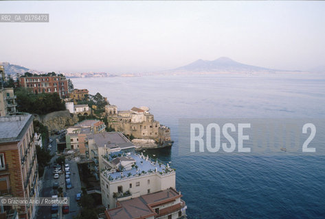 CAMPANIA,  NAPOLI : POSILLIPO    - © 2002 Graziano Arici/Rosebud2 / GEO /