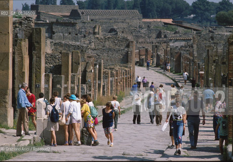 CAMPANIA,  (NAPOLI)  POMPEI : ROVINE DELLA CITTA    - © 2002 Graziano Arici/Rosebud2 / GEO /