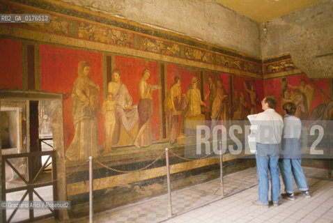 CAMPANIA,  (NAPOLI)  POMPEI : ROVINE DELLA CITTA - VILLA DEI MISTERI   - © 2002 Graziano Arici/Rosebud2 / GEO /