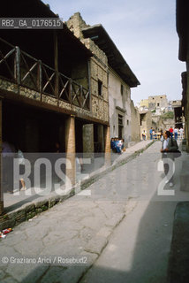 CAMPANIA,  (NAPOLI)  ERCOLANO : ROVINE DELLA CITTA    - © 2002 Graziano Arici/Rosebud2 / GEO /