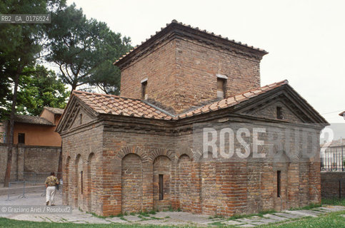 EMILIA-ROMAGNA,  RAVENNA : MAUSOLEO DI GALLA PLACIDIA   - © 2002 Graziano Arici/Rosebud2 / GEO / BIZANTINA