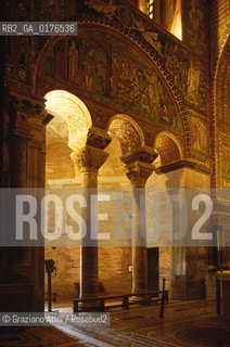 EMILIA-ROMAGNA,  RAVENNA : S.VITALE   - © 2002 Graziano Arici/Rosebud2 / GEO / BIZANTINA / CHIESA / MOSAICI