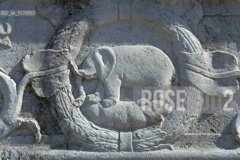 EMILIA-ROMAGNA, (FORLI) RIMINI : TEMPIO MALATESTIANO   - © 2002 Graziano Arici/Rosebud2 / GEO / ELEFANTE