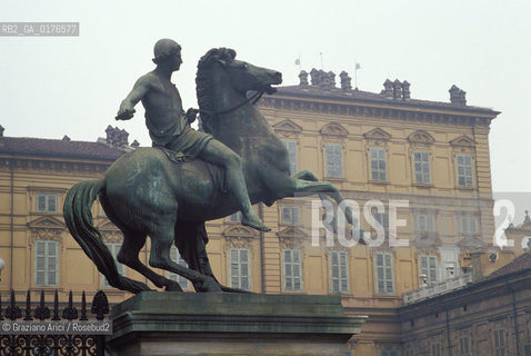 PIEMONTE, TORINO : PIAZZA CASTELLO  - © 2002 Graziano Arici/Rosebud2 / GEO
