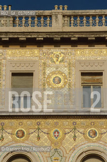 FRIULI-VENEZIA GIULIA, TRIESTE : PIAZZA DELLUNITA DITALIA  - © 2002 Graziano Arici/Rosebud2 / GEO / LLOYD TRIESTINO