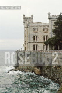 FRIULI-VENEZIA GIULIA, TRIESTE : CASTELLO DI MIRAMARE  - © 2002 Graziano Arici/Rosebud2 / GEO /