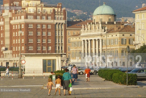 FRIULI-VENEZIA GIULIA, TRIESTE : LUNGOMARE  - © 2002 Graziano Arici/Rosebud2 / GEO
