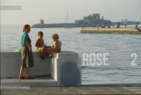 FRIULI-VENEZIA GIULIA, TRIESTE : LUNGOMARE  - © 2002 Graziano Arici/Rosebud2 / GEO