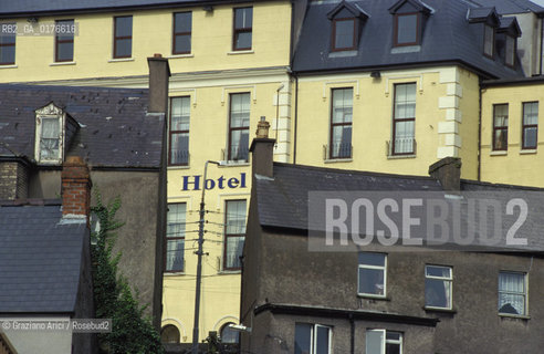 IRLANDA (MUNSTER) CORK : CASE     -©Graziano Arici/Rosebud2 / GEO / HOTEL / INSEGNA