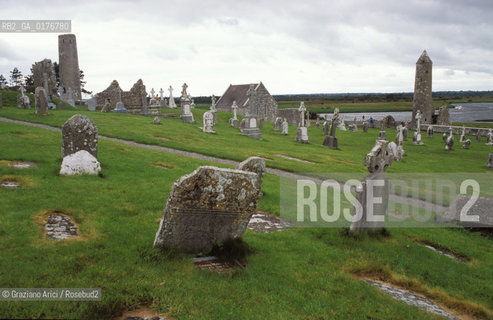 IRLANDA (LEINSTER) ATHLONE : MONASTERO DI CLONMACNOISE     - © 2002 Graziano Arici/Rosebud2 / GEO / TORRE