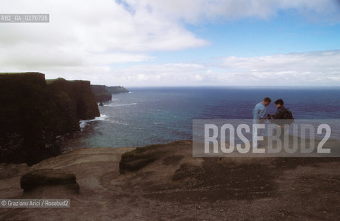 IRLANDA (LIMERICK) CLIFFS OF MOHER  - © 2002 Graziano Arici/Rosebud2 / GEO / MARE / ROCCIA