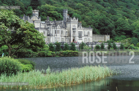 IRLANDA (CONNEMARA) LOUGH CORRIB :KYLEMORE ABBEY  - © 2002 Graziano Arici/Rosebud2 / GEO