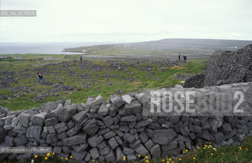 IRLANDA (ARAN ISLANDS) INISHMORE - © 2002 Graziano Arici/Rosebud2 / GEO / ISOLA / PIETRA