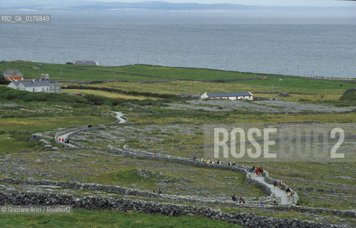 IRLANDA (ARAN ISLANDS) INISHMORE : PANORAMA - © 2002 Graziano Arici/Rosebud2 / GEO / ISOLA