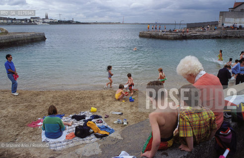 IRLANDA , DUBLINO, SANDYCOVE : MARTELLO TOWER - JAMES JOYCE MUSEUM / SPIAGGIA DI SANDYCOVE   - © 2002 Graziano Arici/Rosebud2 / GEO / LETTERATURA