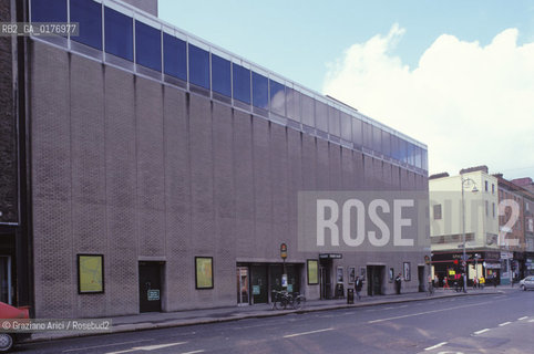 IRLANDA , DUBLINO : LABBEY THEATRE   - © 2002 Graziano Arici/Rosebud2 / GEO / TEATRO