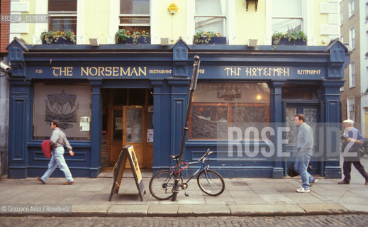 IRLANDA , DUBLINO : PUB NORSEMAN   - © 2002 Graziano Arici/Rosebud2 / GEO / BIRRA