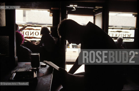 IRLANDA , DUBLINO : MULLIGANS PUB   - © 2002 Graziano Arici/Rosebud2 / GEO / BIRRA / JOYCE