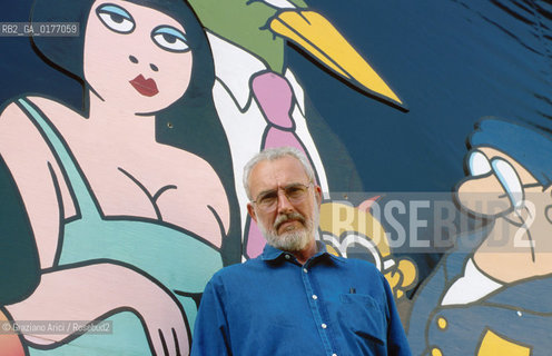 IL DISEGNATORE E FUMETTISTA FRANCESCO ALTAN - © 2002 Graziano Arici/Rosebud2 / FUMETTI / DISEGNATORE