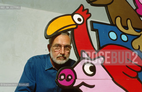 IL DISEGNATORE E FUMETTISTA FRANCESCO ALTAN - © 2002 Graziano Arici/Rosebud2 / FUMETTI / DISEGNATORE
