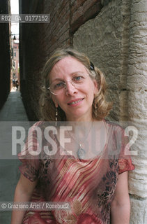 FONDAMENTA 13/16 GIUGNO 2002 - SIGNIFICATI CONDIVISI - LARABISTA ISABELLA CAMERA DAFFLITTO (ITALIA) - ©Graziano Arici/Rosebud2 